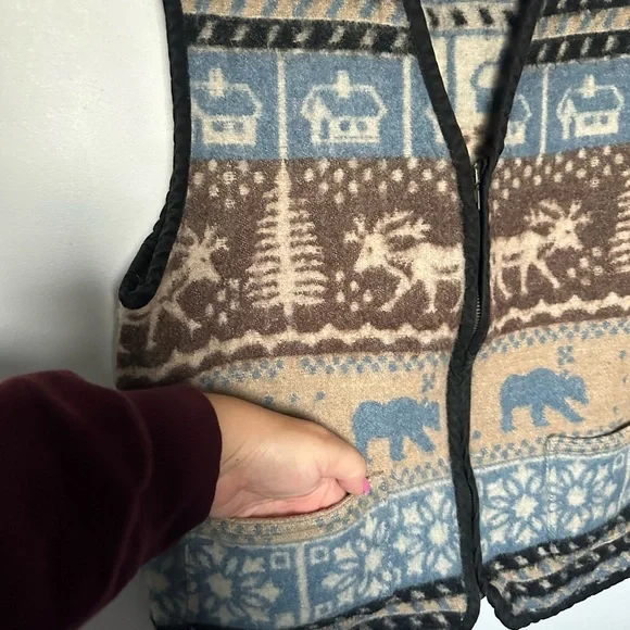 Vintage Vest Wool Neutral Evidence Pattern Brown and Blue Warm and Cozy Vest - Picture 12 of 13